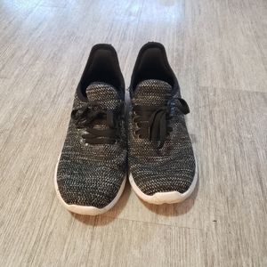 Heather Gray Slip On Sneakers W8